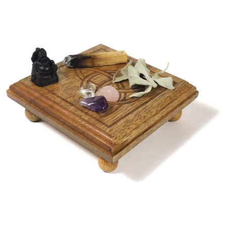 Mini altar table Triquetra