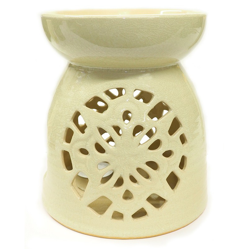 Oliebrander crèmekleurig met ornament